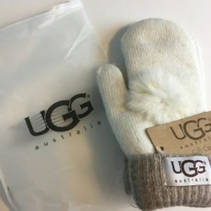 Ugg mittens